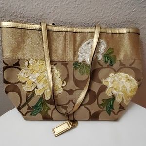Coach shoulder bag